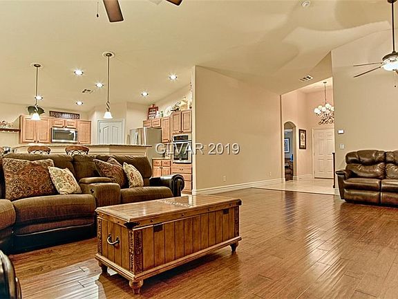 5th image of 10215 Lazy Bear St