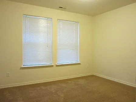 5007 Spirea Dr — Photo 10