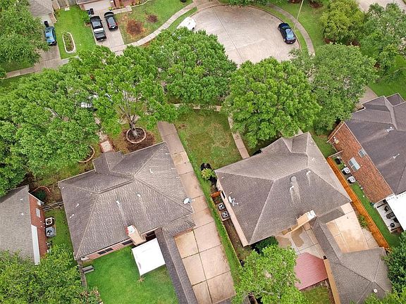 3rd image of 2105 Castle Beach Ct
