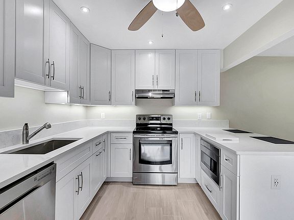 3rd image of 865 NW 29th Avenue #B