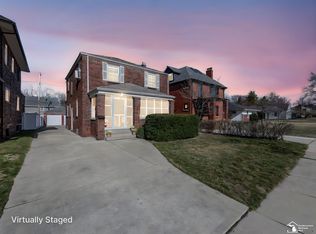 529 Godfroy Ave, Monroe, MI 48162