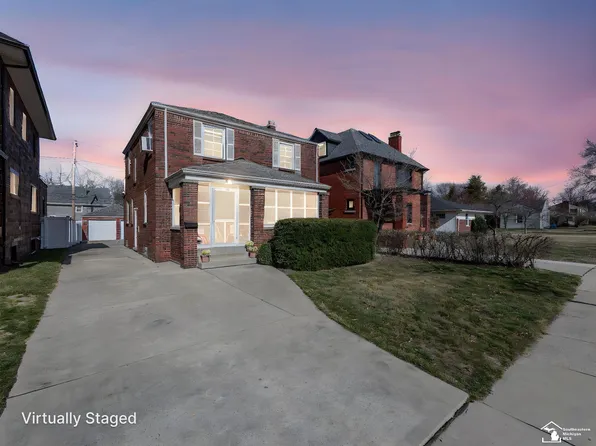 529 Godfroy Ave, Monroe, MI 48162