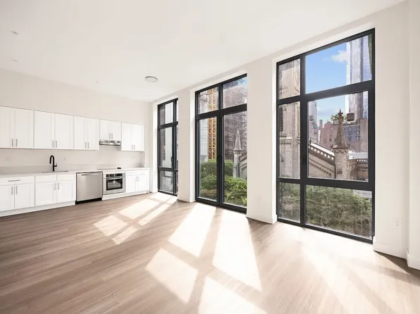 273 5th Avenue image 1 of 8