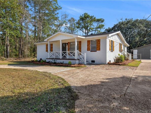3005 Club House Rd, Mobile, AL 36605