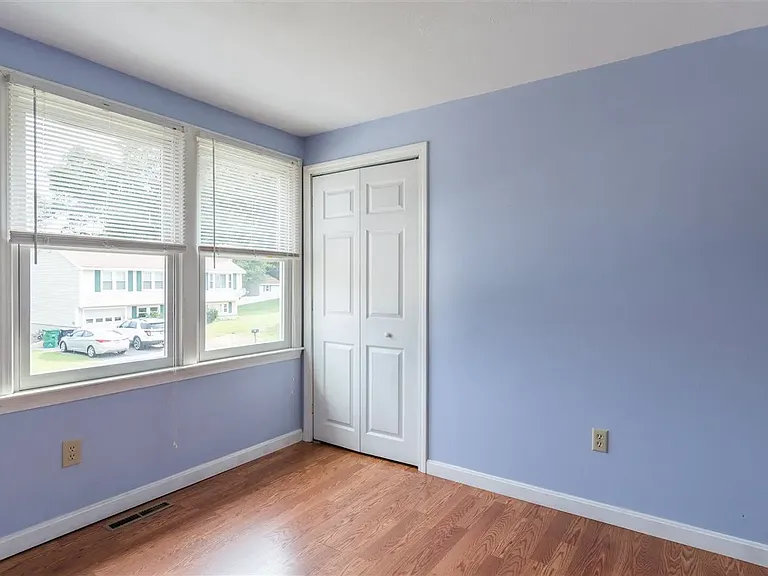 19 Jennifer Dr — Photo 13