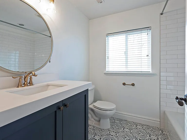 75 N 200 E — Photo 23