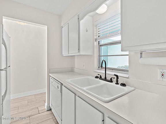 3rd image of 311 Taylor Ave APT G5
