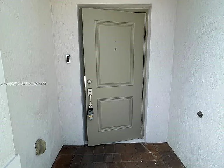 11876 SW 245th Ter #11876 — Photo 3