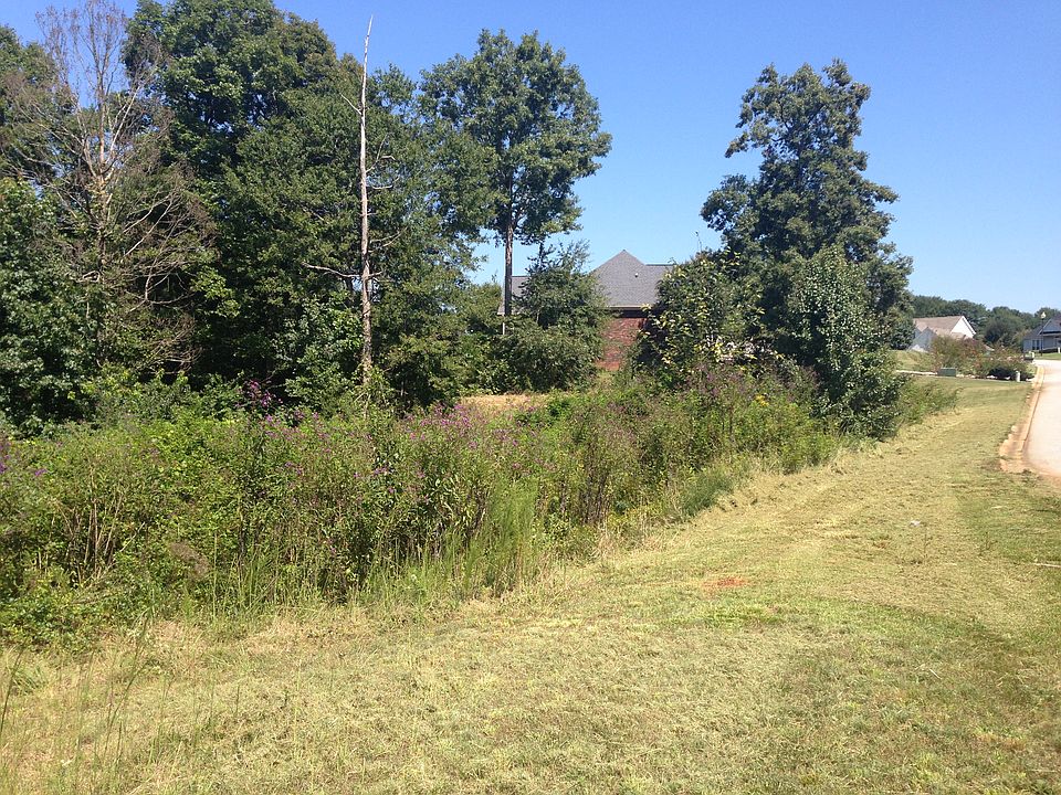 2nd image of 194 Tyberbrook Dr.