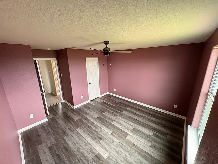 9807 Opal Rock Dr — Photo 28