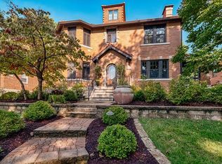 45 Claverach Dr, Saint Louis, MO 63105