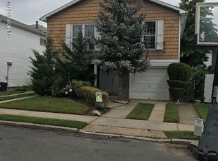 43 Plank Rd, Staten Island, NY 10314