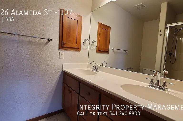 3126 Alameda St #107 — Photo 8