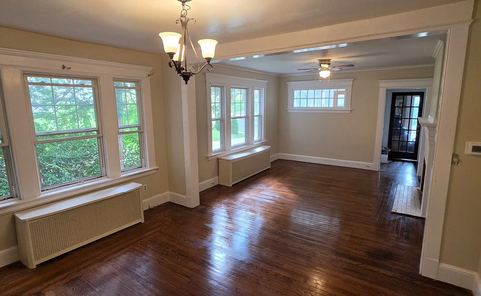 Spacious 3-Bed, 1-Bath Duplex Unit in Bunker Hill, Waterbury - Available Nov 2026 — Photo 3