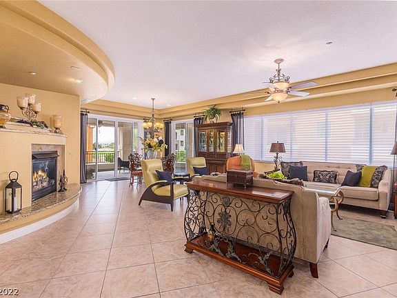 4th image of 9205 Tesoras Dr Unit 302