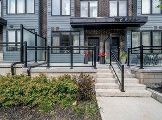 1155 Stroud Ln #11, Mississauga, ON L5J0B3