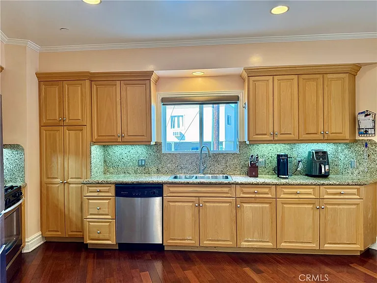 11989 Laurelwood Dr #1 — Photo 12