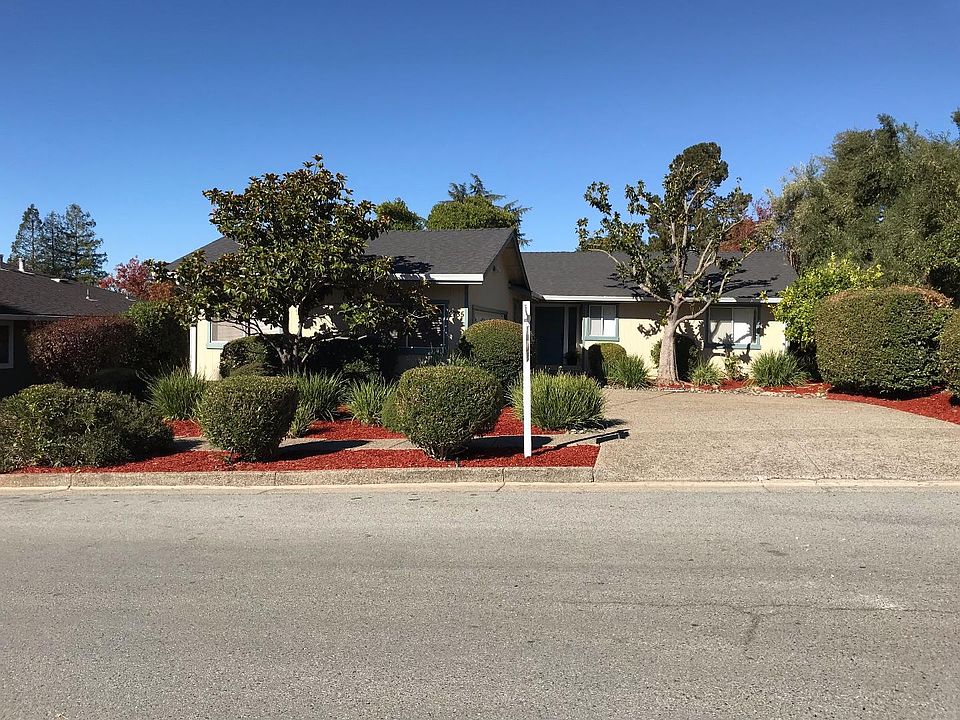 1st image of 2735 Fountain Oaks Dr