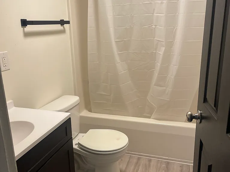 263 Fulkerson Dr #B — Photo 5