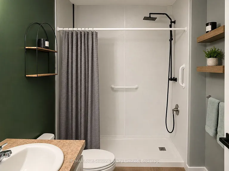 128 Spruce St #130 — Photo 13
