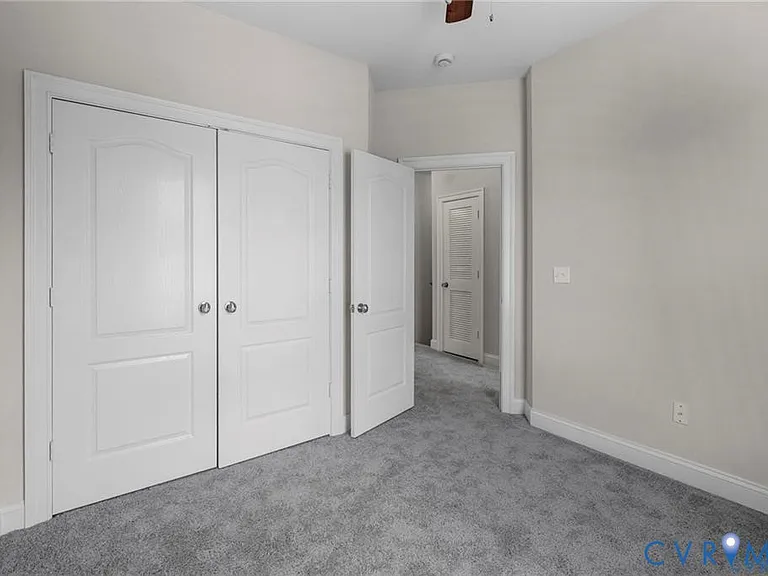 733 S Pine St — Photo 31