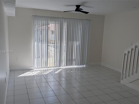 5th image of 208 Riviera Cir #67-10