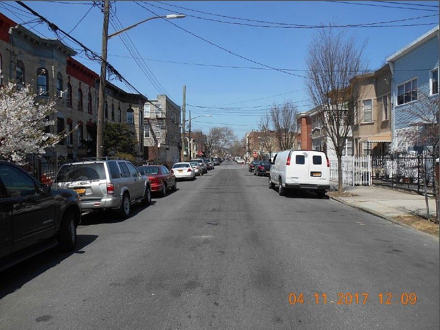 2nd image of 352 Montauk Ave