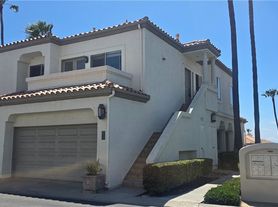21 Tennis Villas Dr, Dana Point, CA
