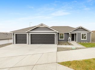 2840 S Roosevelt St, Kennewick, WA