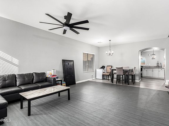 3rd image of 12362 W HIGHLAND Avenue