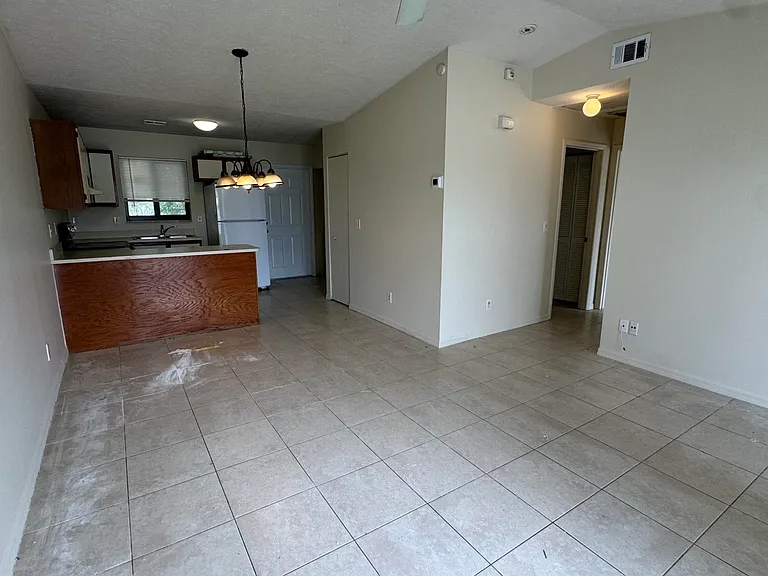 5045 SE Primrose Way — Photo 2