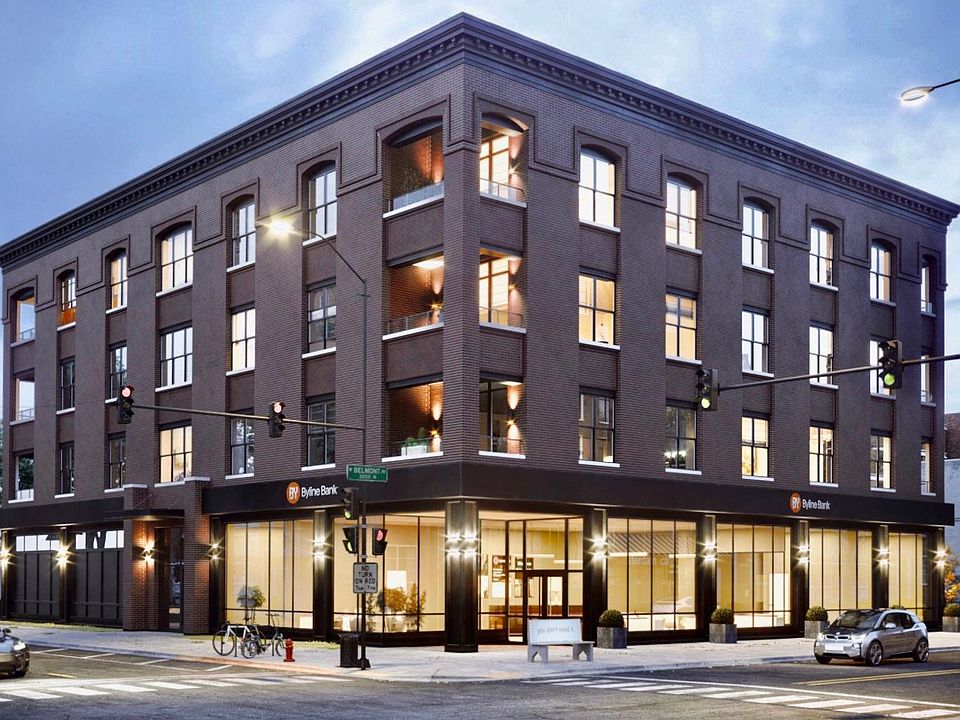 1st image of 3154 N Southport Ave #303