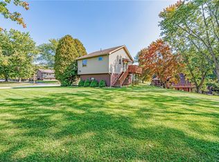10 Lois Ln, Leechburg, PA 15656