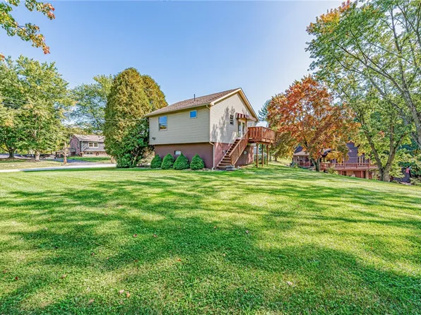 10 Lois Ln, Leechburg, PA 15656