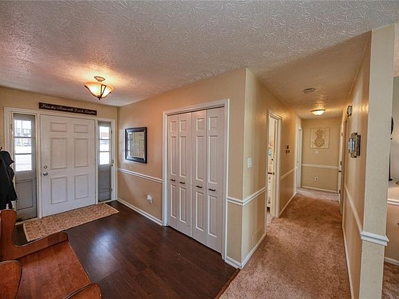 2nd image of 2173 Woodlawn Cir