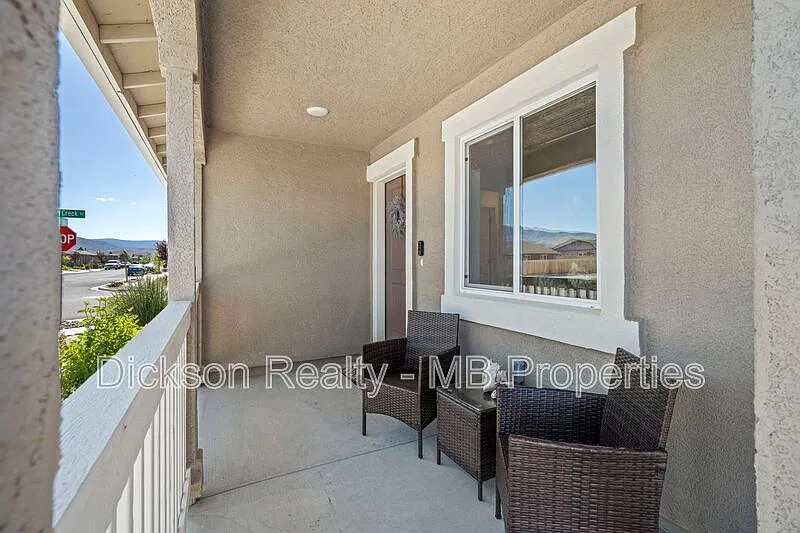 3 bed, 2.0 bath, 1350 sqft, $2,450 — Photo 4