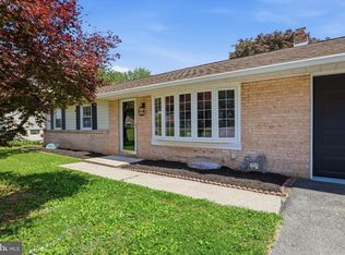 1825 Powder Mill Rd, York, PA 17402
