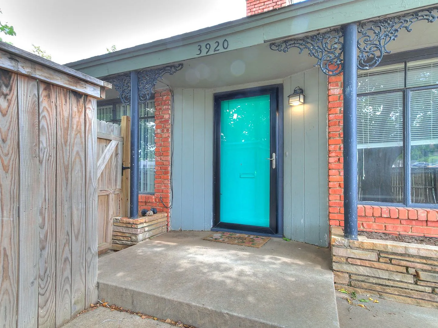 Cute Duplex + Heart of OKC — Photo 1