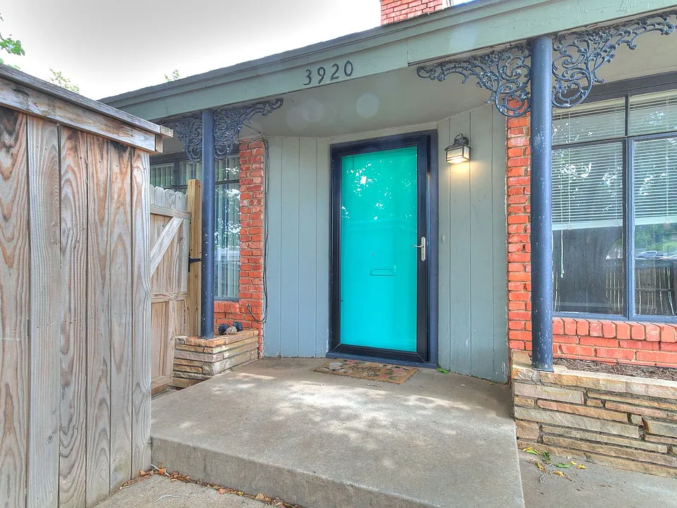 3920 N Classen Blvd