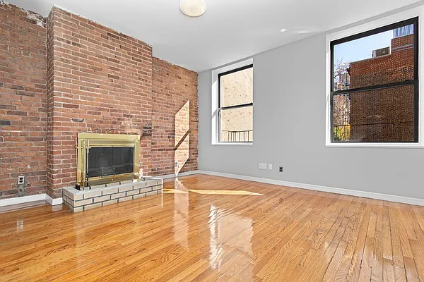 Rented by REAL New York | media 14