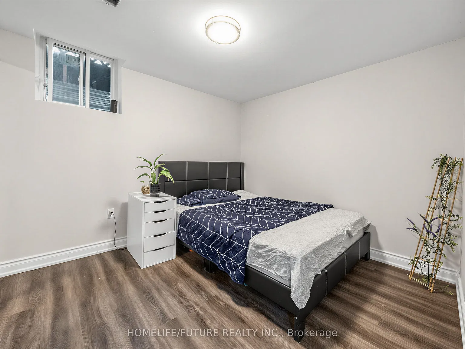 3 bed, $2,300 — Photo 3
