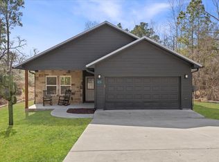 107 E Keamuku Ct, Bastrop, TX 78602