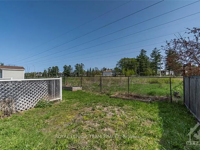 258 Forestbrook St — Photo 2