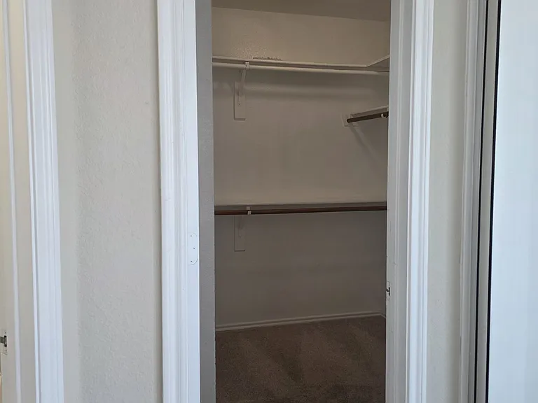 5804 Melanie Ct — Photo 14