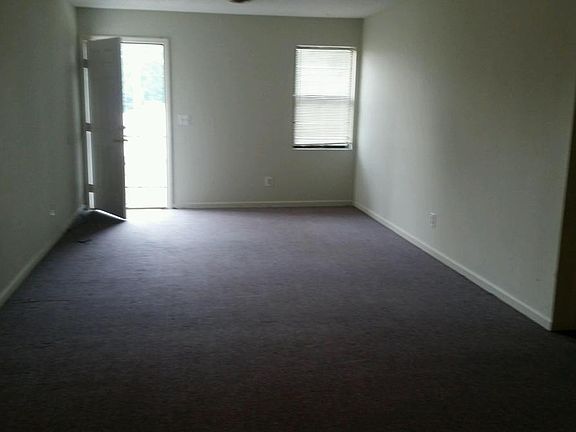 2nd image of 119 Iroquois Street # First Floor