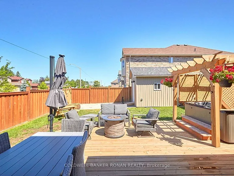 64 Catherine Dr — Photo 14