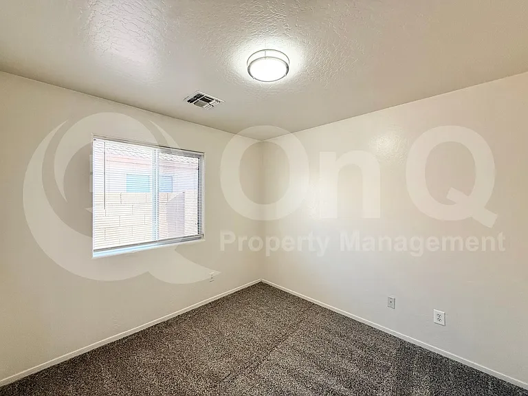 3425 S 95th Dr — Photo 16