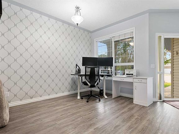 4th image of 210 S Highwood Village Pl NW