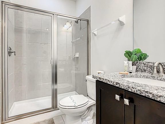 Private attached Ensuite Bath