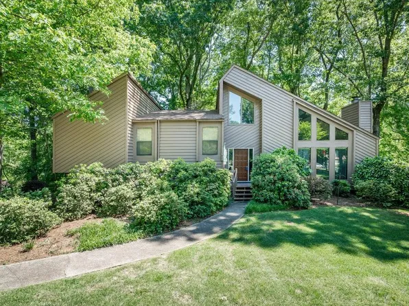 4514 Creek Wood Cir, Kennesaw, GA 30152